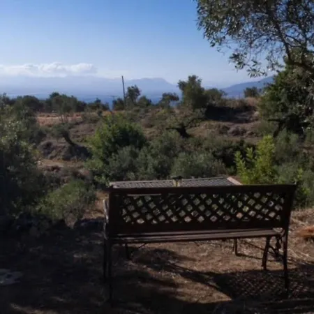 Inviting Tiny Treehouse East Of Kalamata Near Bay * Kalamata
